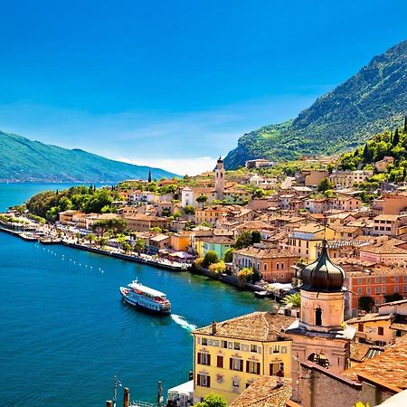 Апартаменты Limone Downtown Лимоне-суль-Гарда Экстерьер фото