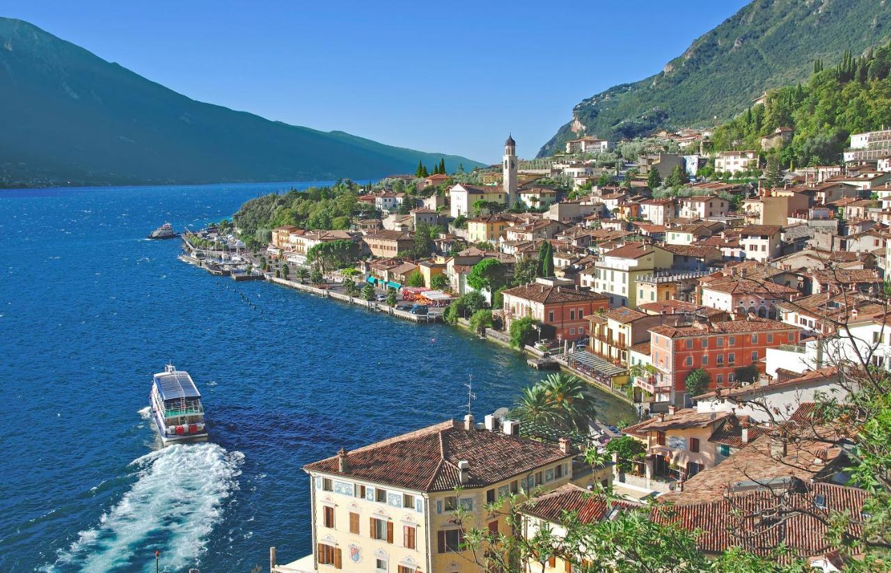 Апартаменты Limone Downtown Лимоне-суль-Гарда Экстерьер фото