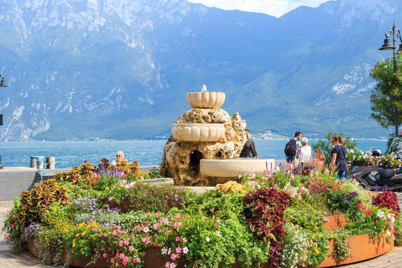 Апартаменты Limone Downtown Лимоне-суль-Гарда Экстерьер фото